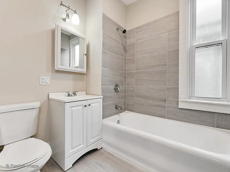 1719 N Kimball Ave #1R — Photo 5
