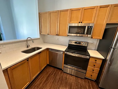 1528 Ralph David Abernathy Blvd SW #B104 Photo 1