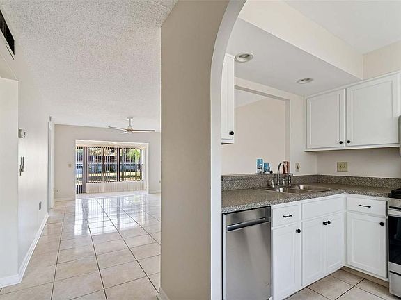 4th image of 1285 Mission Hills Blvd #36-B