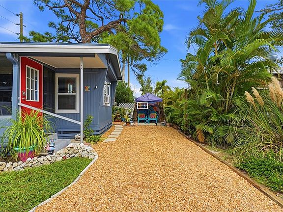 4th image of 12507 CORTEZ ROAD W #2