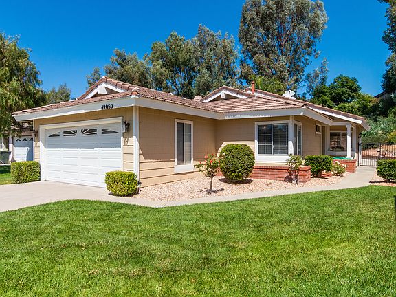 2nd image of 42050 Teatree Ct
