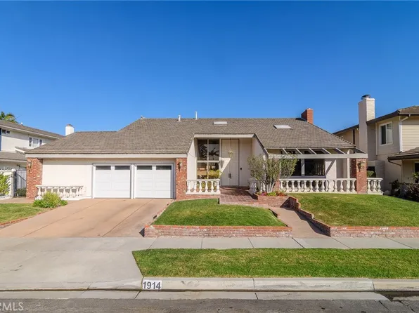 1914 Suva Cir, Costa Mesa, CA 92626