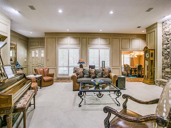5th image of 9227 Westpark Dr