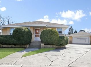 6717 Maple St, Morton Grove, IL 60053