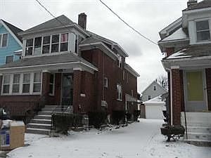 2nd image of 152 Chadduck Ave