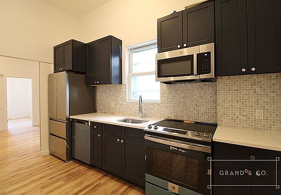4th image of 181 Meserole Ave APT 2R