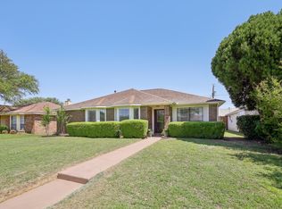 5226 Freestone Cir, Dallas, TX 75227