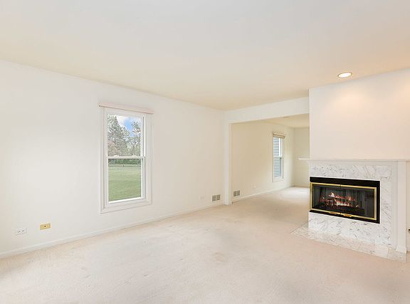 3rd image of 580 Trestle Ct