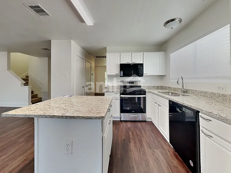 26880 Haileys Mnr — Photo 3