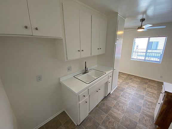 5th image of 25215 Oak St #21