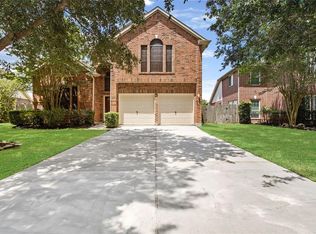 2326 Waterwood Dr, Sugar Land, TX 77479