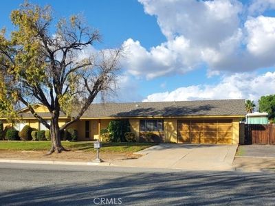11731 Park Center Dr, Jurupa Valley, CA, 91752