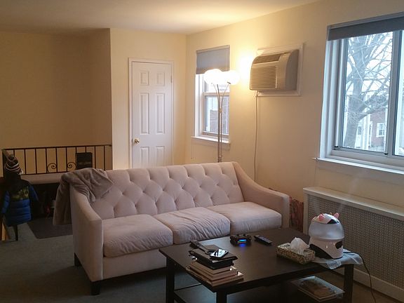5th image of 247-13 B 77th Crescent