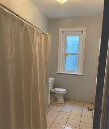 5th image of 5219 Spruce St Floor 1