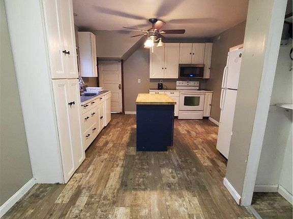 5th image of 1123 E 29th St