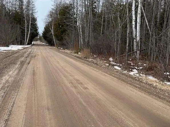 Hebron Town Hall Rd, Cheboygan, MI 49721