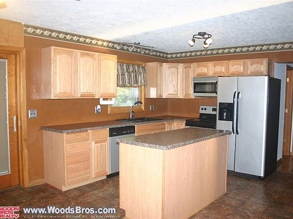 3rd image of 611 S 56th St