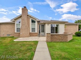 30608 Eleanor Ct, Chesterfield, MI 48051