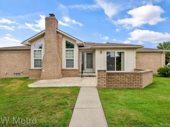 30608 Eleanor Ct, Chesterfield, MI 48051