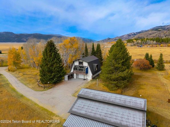 235 Palisades Dr, Alpine, WY 83128