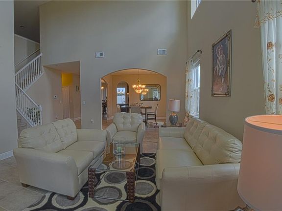 2nd image of 1845 Remembrance Ave