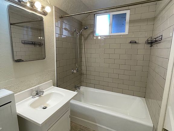5th image of 3148 Jefferson Ave #0