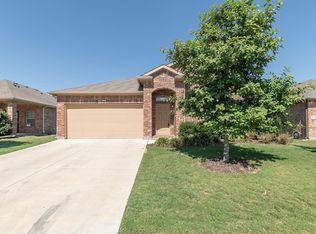 428 Spring Dr, Fort Worth, TX 76131