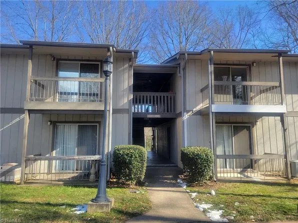 2230 Sunderland Rd APT 44E, Winston Salem, NC 27103