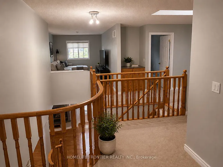 87 Estate Garden Dr — Photo 15