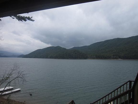 2nd image of 2112 Lakeview Dr