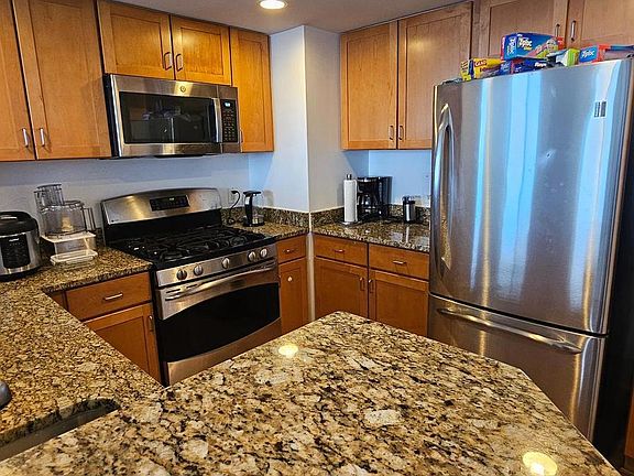 5th image of 414 Water St Unit 2813
