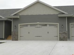 1117 38th St, Spirit Lake, IA 51360