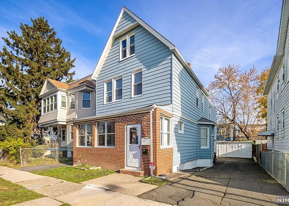 1st image of 80 Crawford St