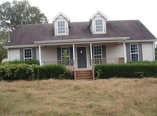 39 Volunteer Rd, Petersburg, TN 37144