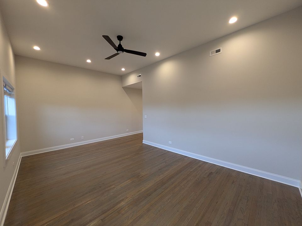 1st image of 3431 W Medill Ave #3409-3A