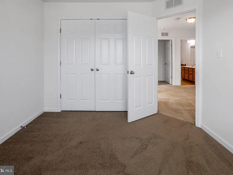 4 Cornerstone Dr — Photo 38
