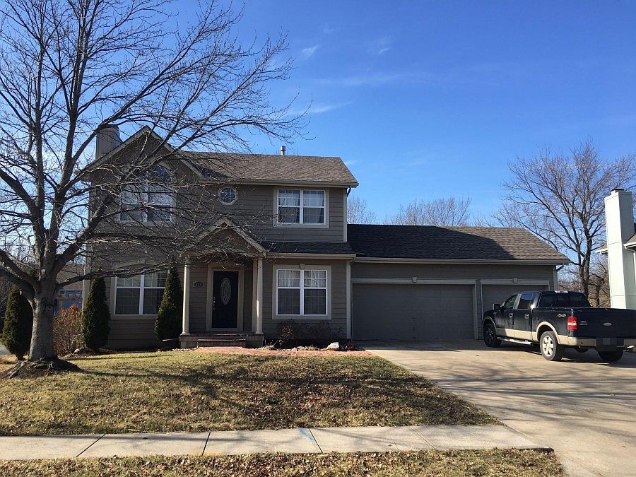 1st image of 624 SE Ashton Dr