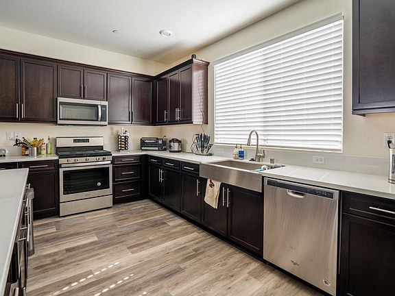 Spacious Kitchen