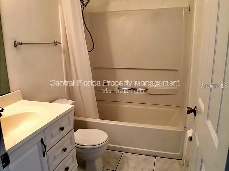 149 Reserve Cir #201 — Photo 8