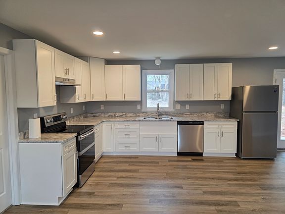 2nd image of 2206 Lynwood Dr