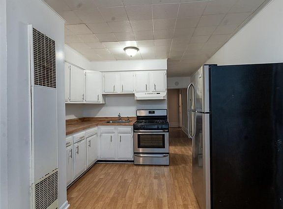 2nd image of 1825 N Bissell St Unit Gd