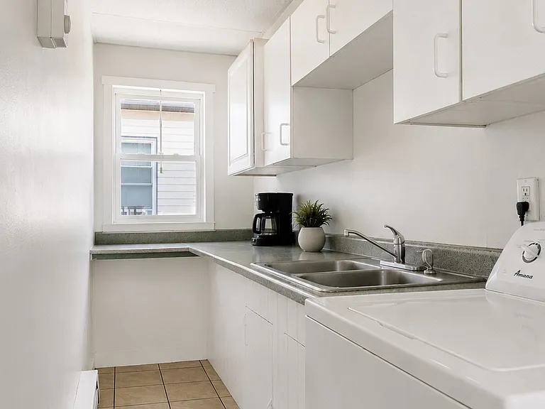 71 Maywood St #A — Photo 2