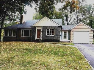 109 Robbins St, Port Jefferson, NY 11777
