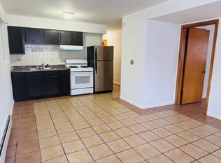 7619 Roosevelt Rd #G, Forest Park, IL 60130