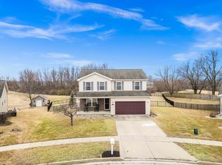 2913 Breezewood Blvd, Bloomington, IL 61704