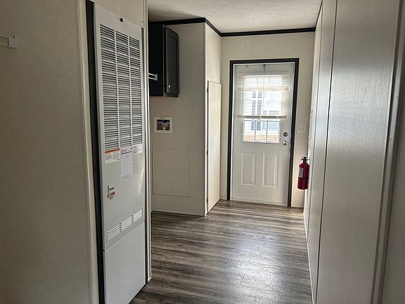 5th image of 11044 Aspen Ln W