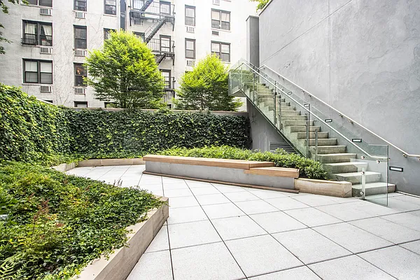 Rented by Compass | media 34