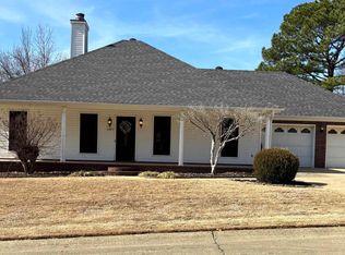 1907 Robinwood Ct, Benton, AR 72015