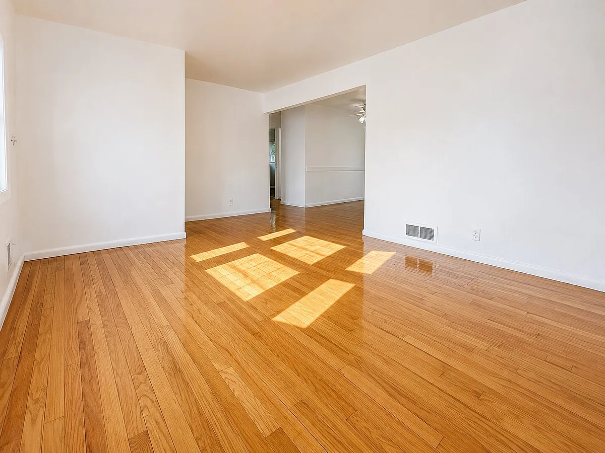 Building Photo - 211 Bedford Rd #1