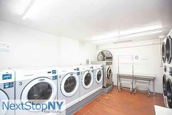 Rented by NextStopNY | media 21